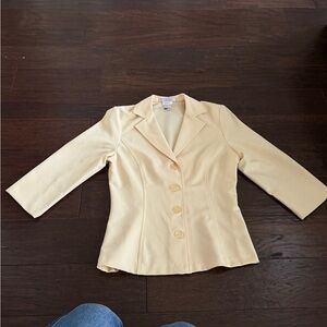 Vintage La Belle Women's Blazer Jacket Size 7 butter yellow Made in USA